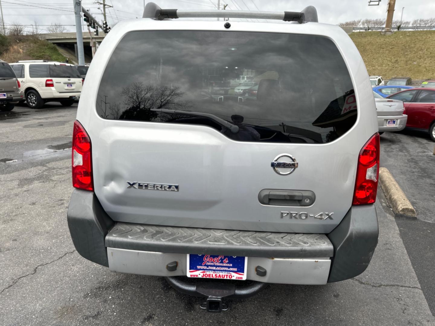 2011 Silver Nissan Xterra (5N1AN0NW0BC) , located at 5700 Curlew Drive, Norfolk, VA, 23502, (757) 455-6330, 36.841885, -76.209412 - Photo#4